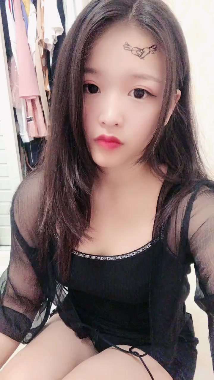 2020年10月21清纯可爱的安琪儿